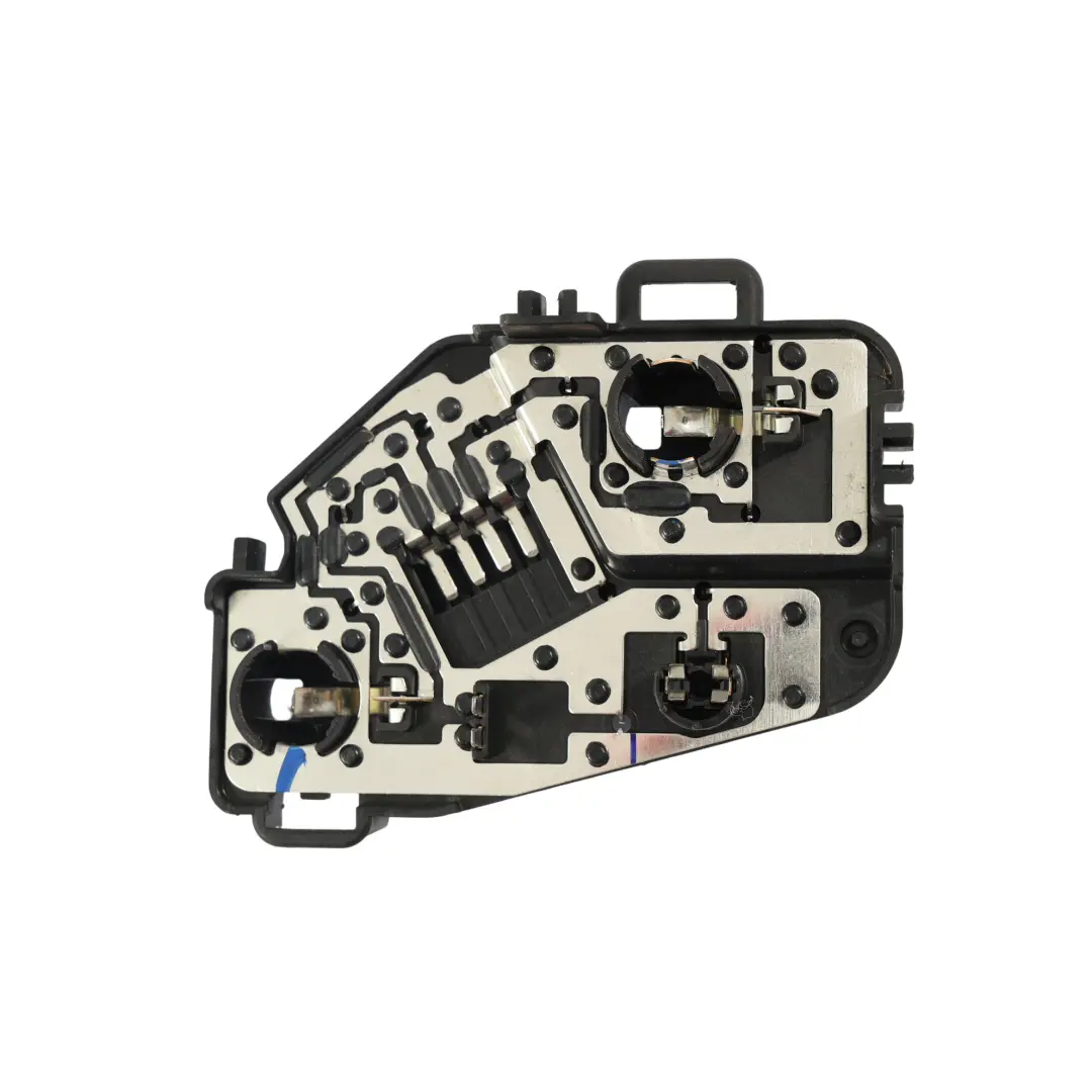 Support D'Ampoule Arrière Gauche Lumière Intérieure pour BMW F45 LCI à propos du numéro de pièce 8737651 BMW F45 LCI Support D'Ampoule Arrière Gauche Lumière Intérieure - SKU 8737651 - Numéro de pièce 8737651