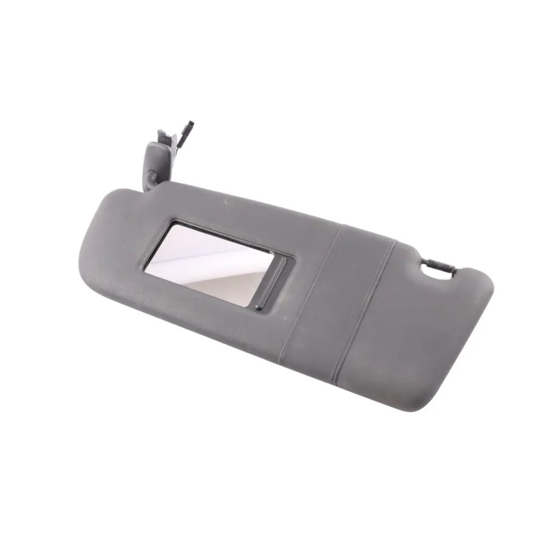 8L Parasole Nero Illuminato Specchio Sinistro per Audi A3 S3 con numero di parte 8D0857551Q Audi A3 S3 8L Parasole Nero Illuminato Specchio Sinistro - SKU 8D0857551Q - Numero di parte 8D0857551Q