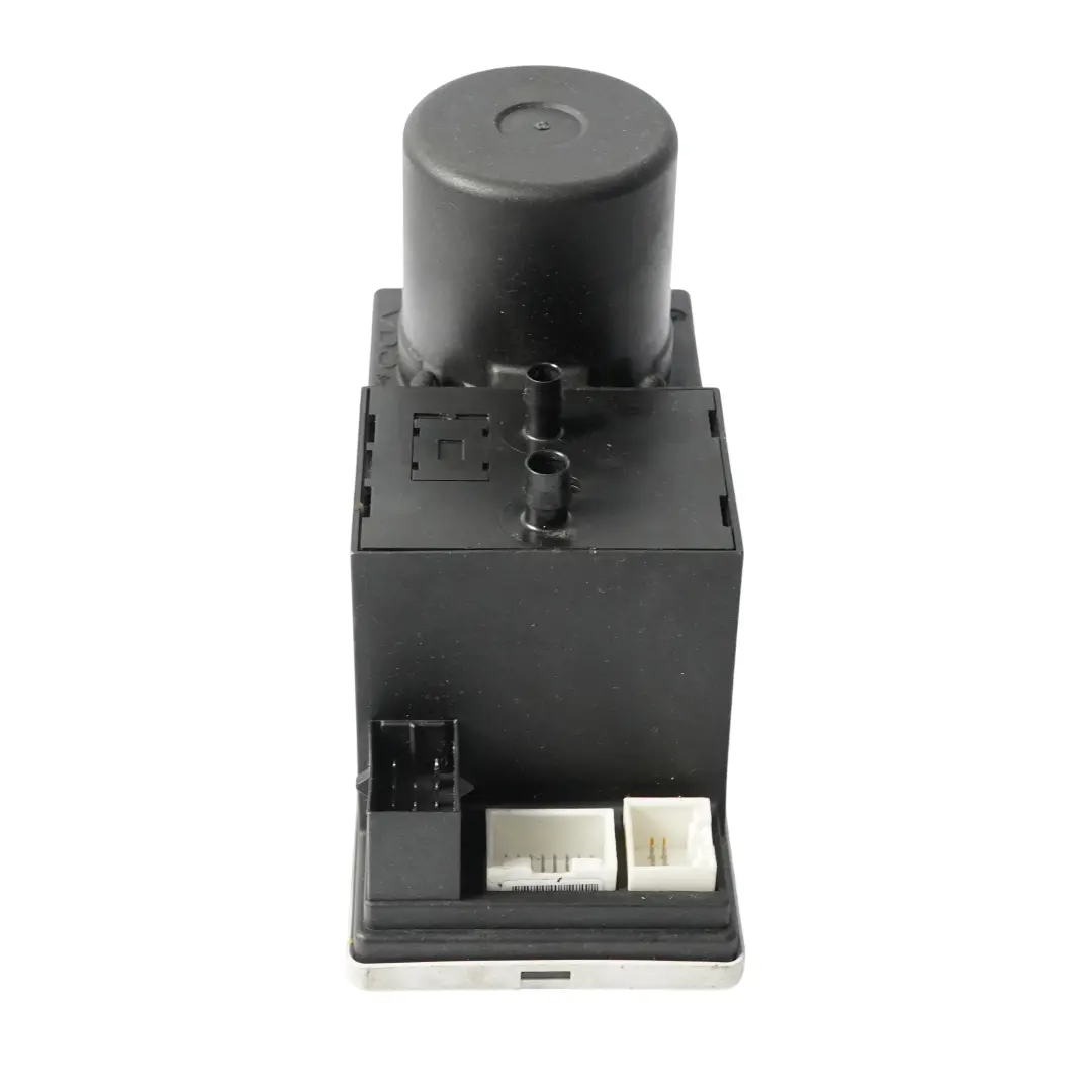 8L A4 B5 Motore Pompa Vuoto Chiusura Centralizzata Portiera per Audi A3 con numero di parte 8D0862257E Audi A3 8L A4 B5 Motore Pompa Vuoto Chiusura Centralizzata Portiera - SKU 8D0862257E - Numero di parte 8D0862257E