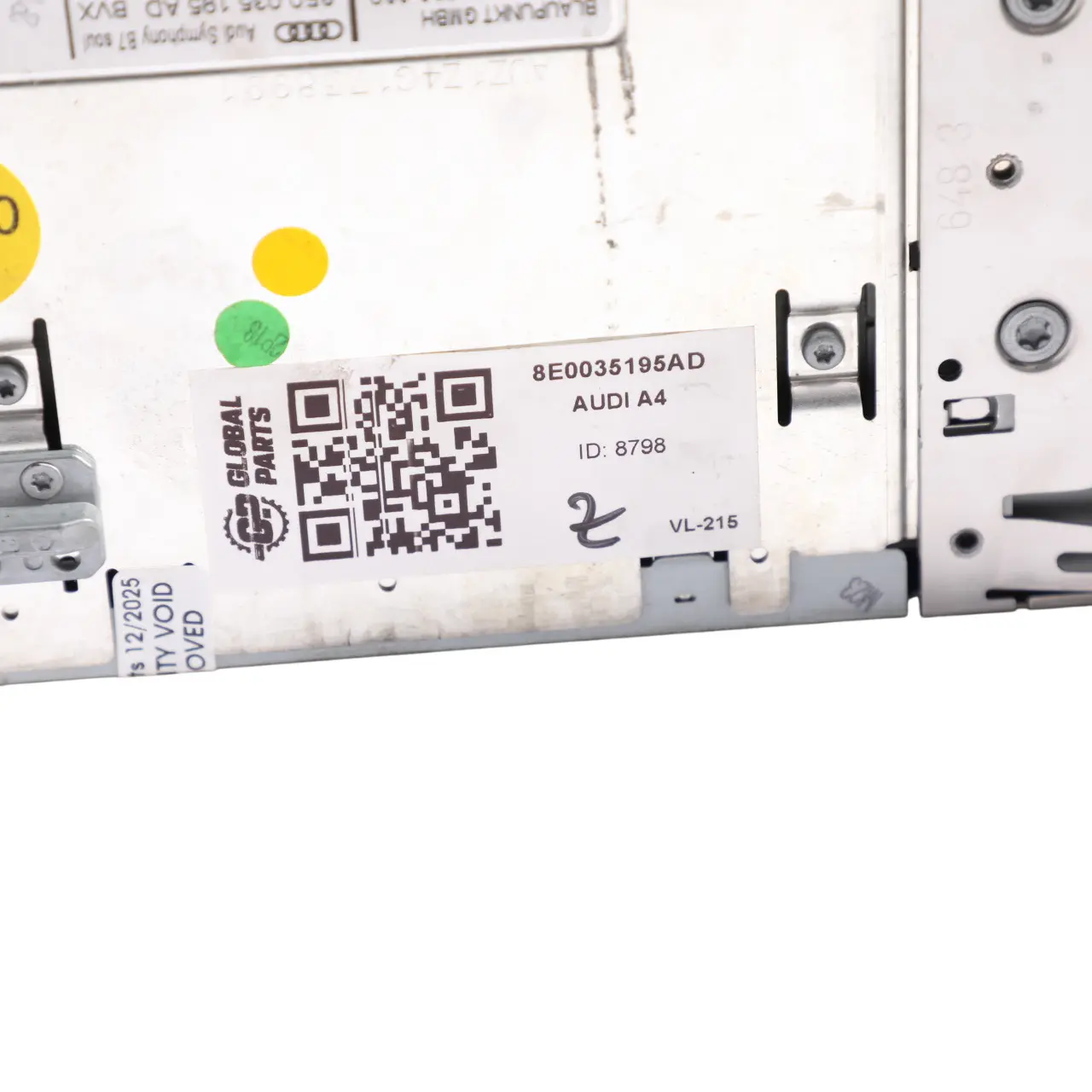 Audi A4 B7 Multimedia Head Unit Radio CD Changer Symphony 8E0035195AD