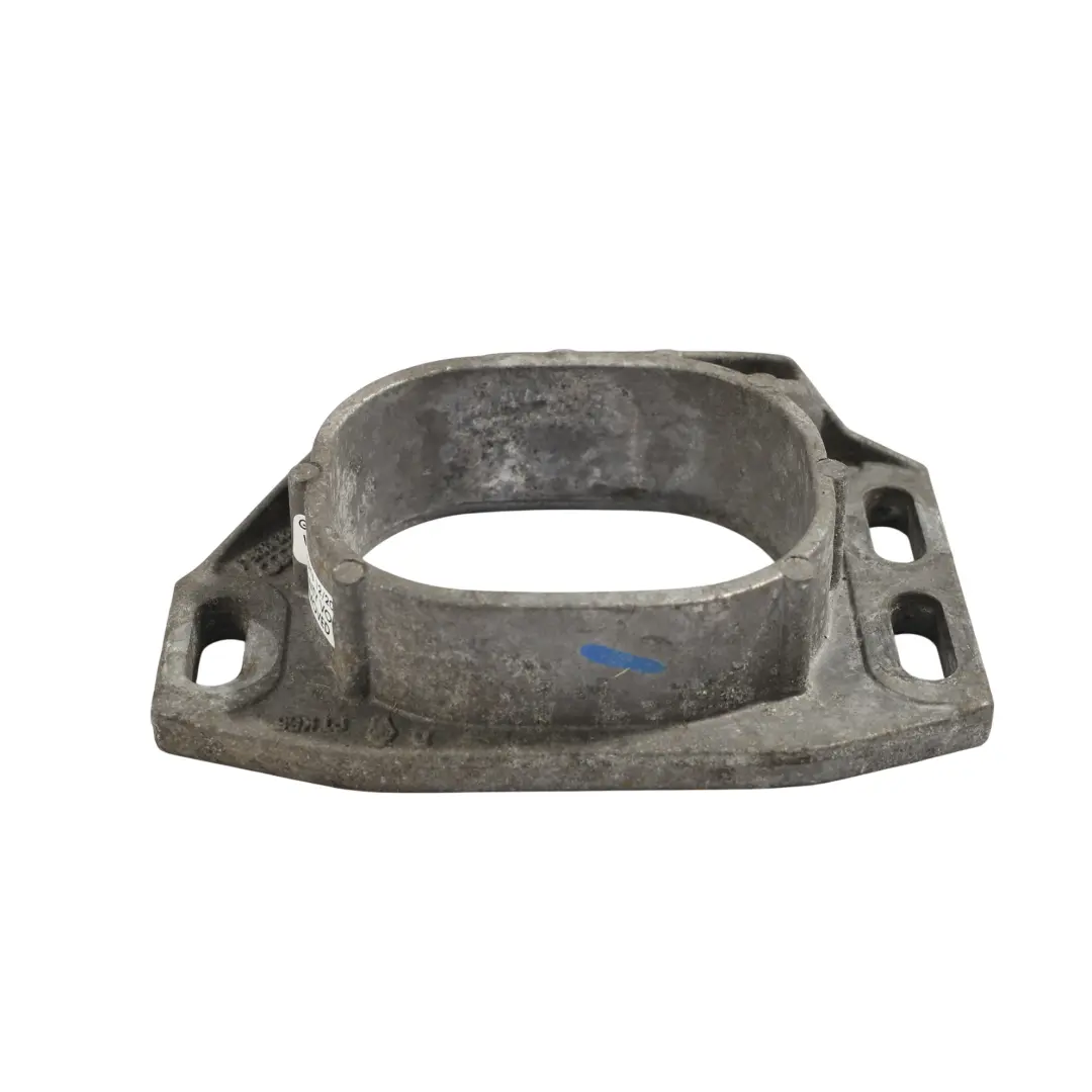 Wspornik Mocowani Silnika do Audi A4 B7 2.0 TFSI o numerze 8E0199335J Audi A4 B7 2.0 TFSI Wspornik Mocowani Silnika - SKU 8E0199335J - Numer Części 8E0199335J