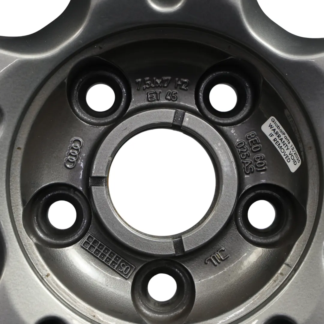 Felge Leicht Metall 17" ET:45 7,5J Silber für Audi A4 B7 mit Teilenummer 8E0601025AS Audi A4 B7 Felge Leicht Metall 17" ET:45 7,5J Silber - SKU 8E0601025AS-1 - Teilenummer 8E0601025AS