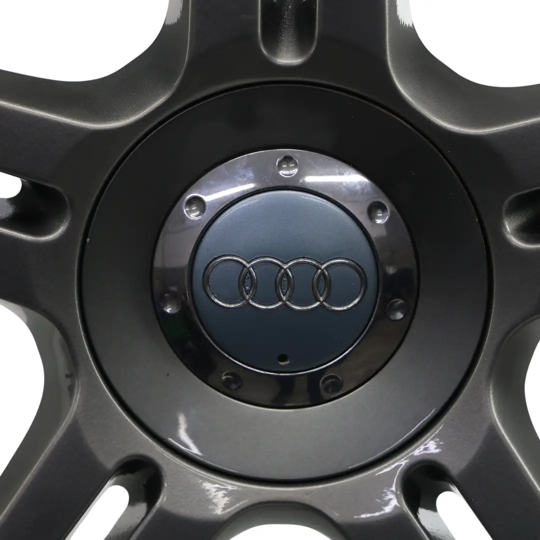 Felge Leicht Metall 17" ET:45 7,5J Silber für Audi A4 B7 mit Teilenummer 8E0601025AS Audi A4 B7 Felge Leicht Metall 17" ET:45 7,5J Silber - SKU 8E0601025AS-1 - Teilenummer 8E0601025AS