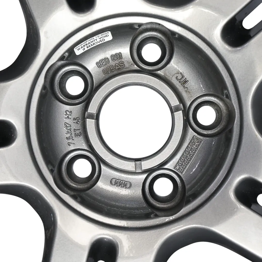 Felga Aluminiowa 17" ET:45 7,5J Srebrna do Audi A4 B7 o numerze 8E0601025AS Audi A4 B7 Felga Aluminiowa 17" ET:45 7,5J Srebrna - SKU 8E0601025AS-3 - Numer Części 8E0601025AS