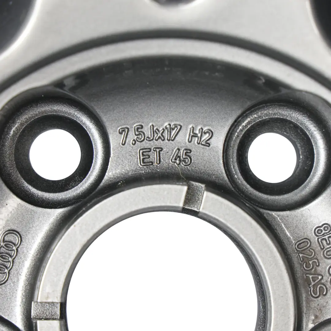 Felge Leichtmetall 17" ET:45 7,5J Silber für Audi A4 B7 mit Teilenummer 8E0601025AS Audi A4 B7 Felge Leichtmetall 17" ET:45 7,5J Silber - SKU 8E0601025AS-3 - Teilenummer 8E0601025AS