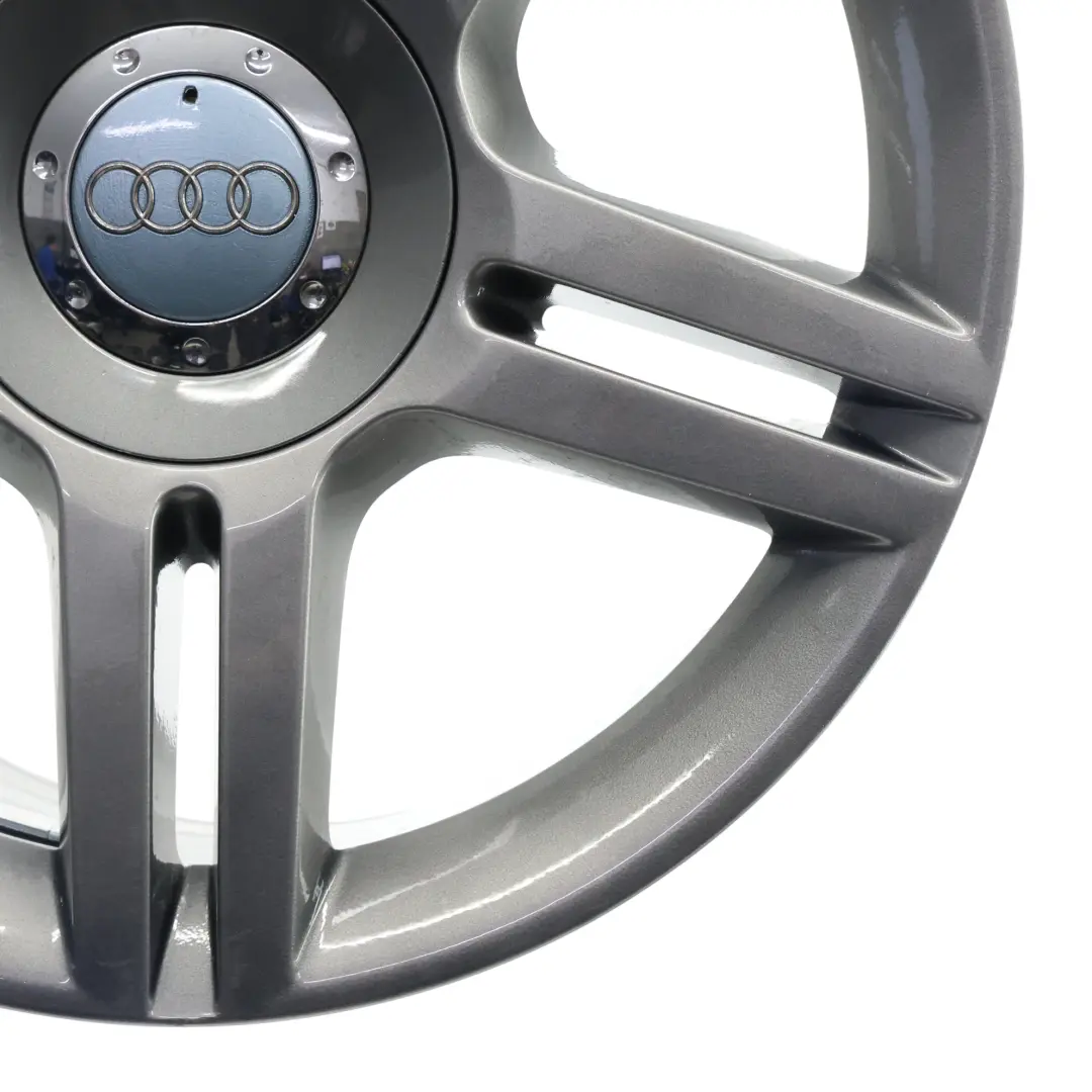 Felga Aluminiowa 17" ET:45 7,5J Srebrna do Audi A4 B7 o numerze 8E0601025AS Audi A4 B7 Felga Aluminiowa 17" ET:45 7,5J Srebrna - SKU 8E0601025AS-3 - Numer Części 8E0601025AS