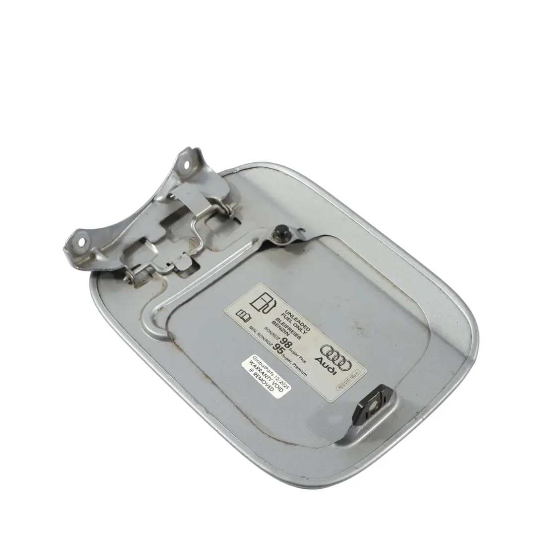 Audi A4 B7 Tapa Del Depósito Avus Silver Pearl - Y7J - SKU 8E0809905E-AVS - Número de pieza 8E0809905E