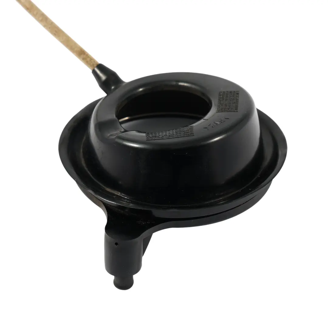 Couvercle De Trappe À Carburant Support Pot De Remplissage pour Audi A4 B7 à propos du numéro de pièce 8E0809933A Audi A4 B7 Couvercle De Trappe À Carburant Support Pot De Remplissage - SKU 8E0809933A - Numéro de pièce 8E0809933A