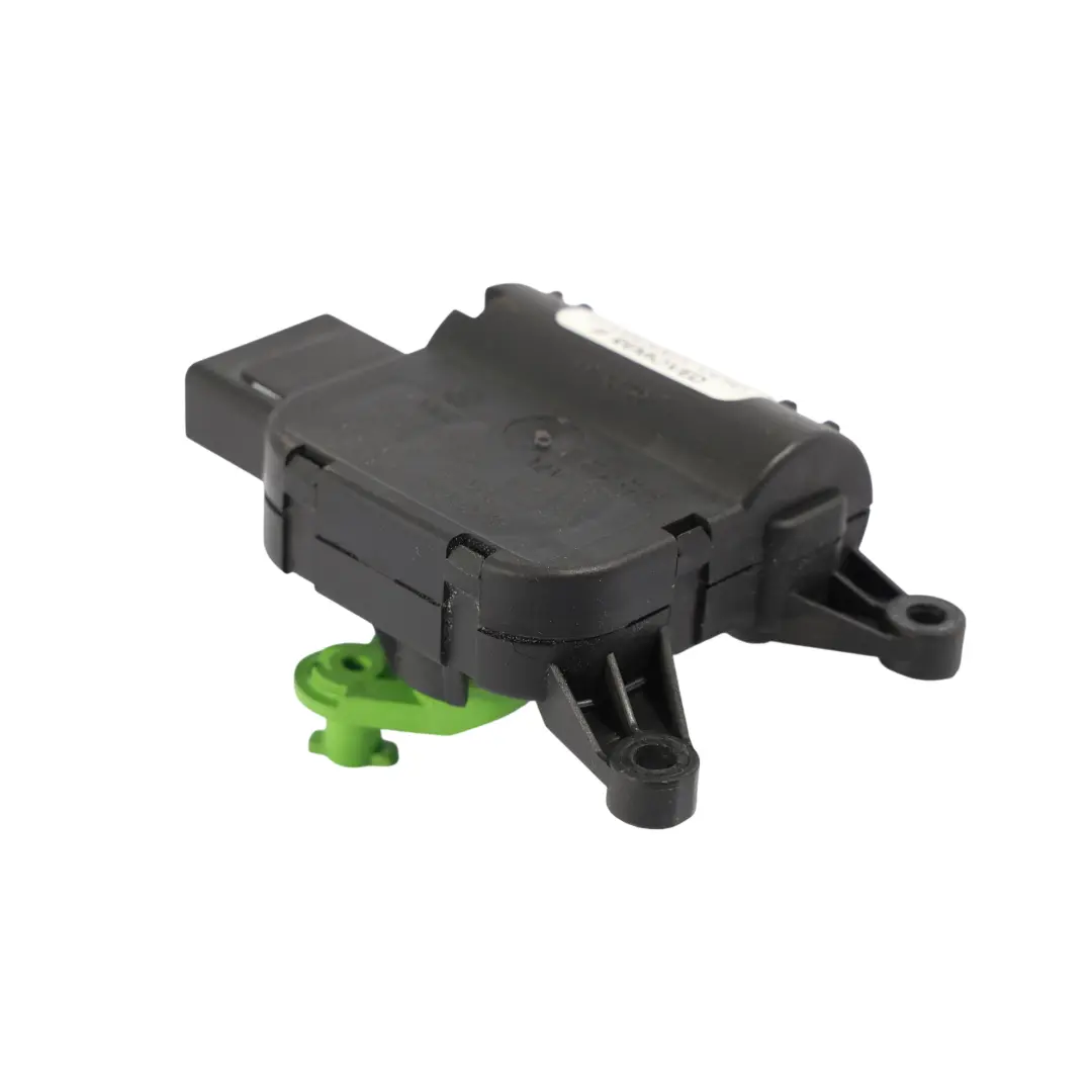 Heater Defrozer Flap Regulator Motor Actuator 8E2820511B to Audi A4 B7 with Part number 8E0820511B Audi A4 B7 Heater Defrozer Flap Regulator Motor Actuator 8E2820511B - SKU RHD-8E2820511B - Part number 8E0820511B