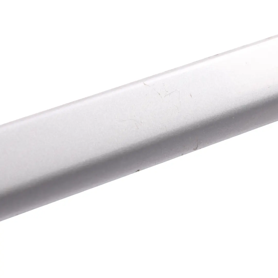 Front Left Door N/S Moulding Trim Strip Avus Silver - Y7J to Audi A4 B7 with Part number 8E0853953 Audi A4 B7 Front Left Door N/S Moulding Trim Strip Avus Silver - Y7J - SKU 8E0853953-AVS - Part number 8E0853953