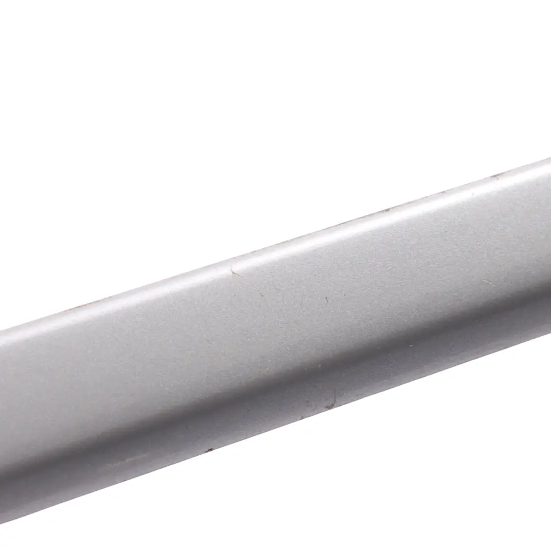 Front Left Door N/S Moulding Trim Strip Avus Silver - Y7J to Audi A4 B7 with Part number 8E0853953 Audi A4 B7 Front Left Door N/S Moulding Trim Strip Avus Silver - Y7J - SKU 8E0853953-AVS - Part number 8E0853953