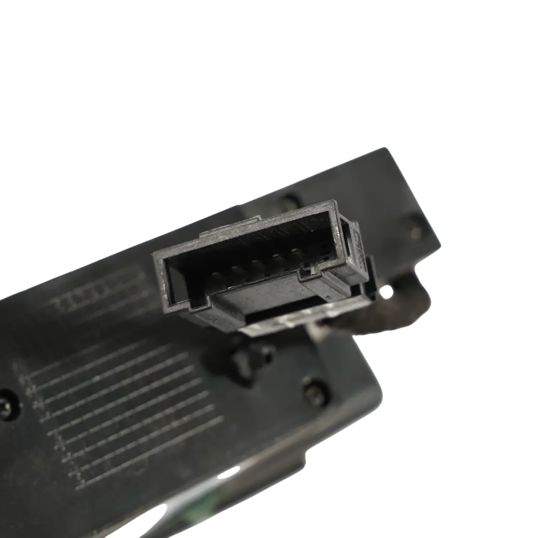 Audi A3 8P TT 8J A4 B7 Ipod Schnittstelle Multimedia Ablagefach - SKU 8E0857925G - Teilenummer 8E0857925G