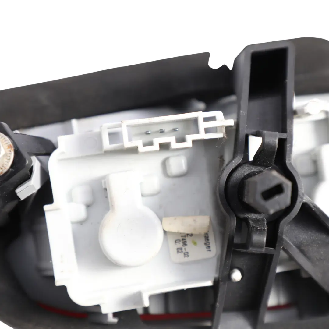 Tailight Lamp Trunk Lid Tailgate Inner Right O/S to Audi A4 B7 Avant Rear with Part number 8E9945094 Audi A4 B7 Avant Rear Tailight Lamp Trunk Lid Tailgate Inner Right O/S - SKU 8E9945094-1 - Part number 8E9945094