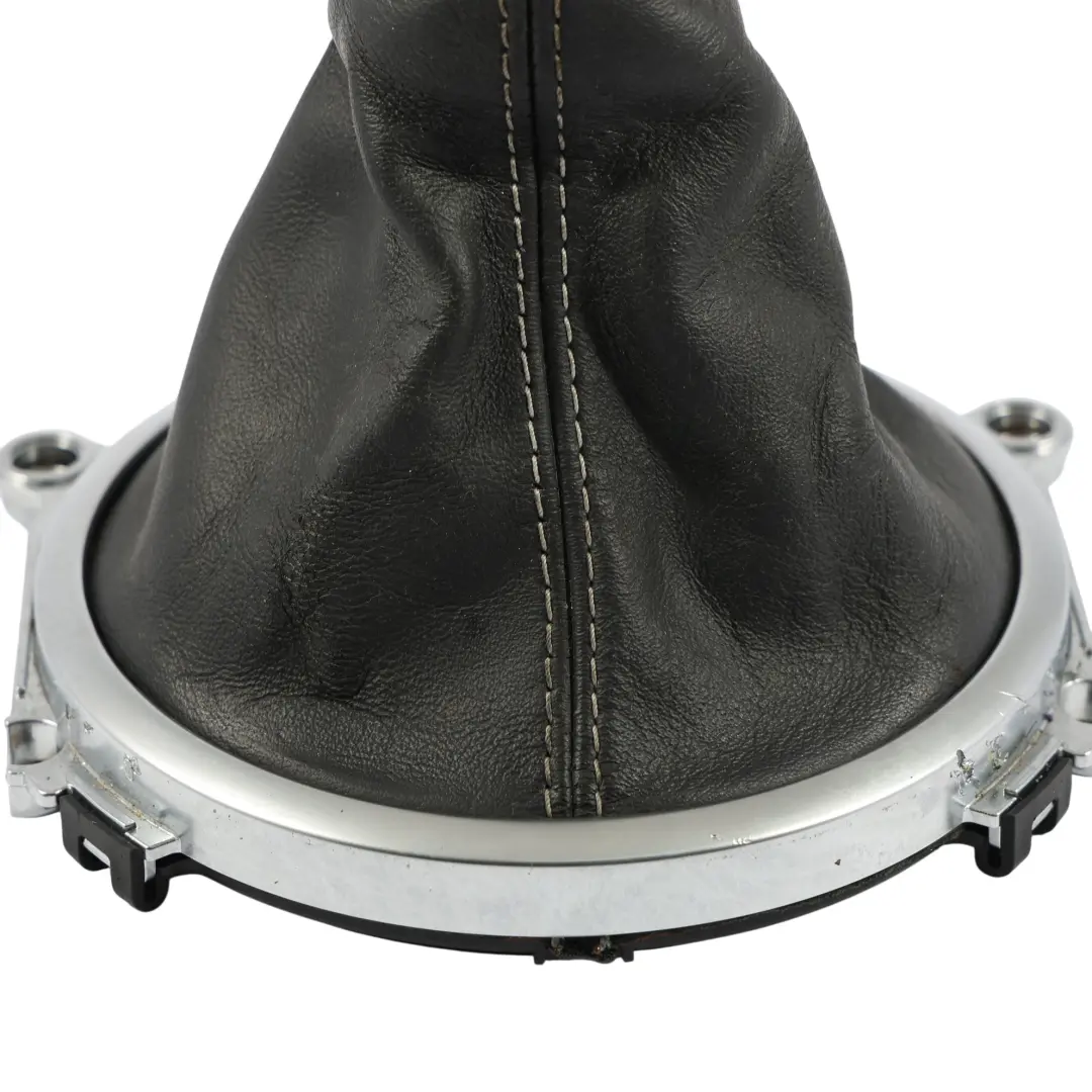 Audi TTRS 8J Couvercle Pommeau Sélecteur Manuel 6 Vitesses - SKU 8J0711113J - Numéro de pièce 8J0711113J