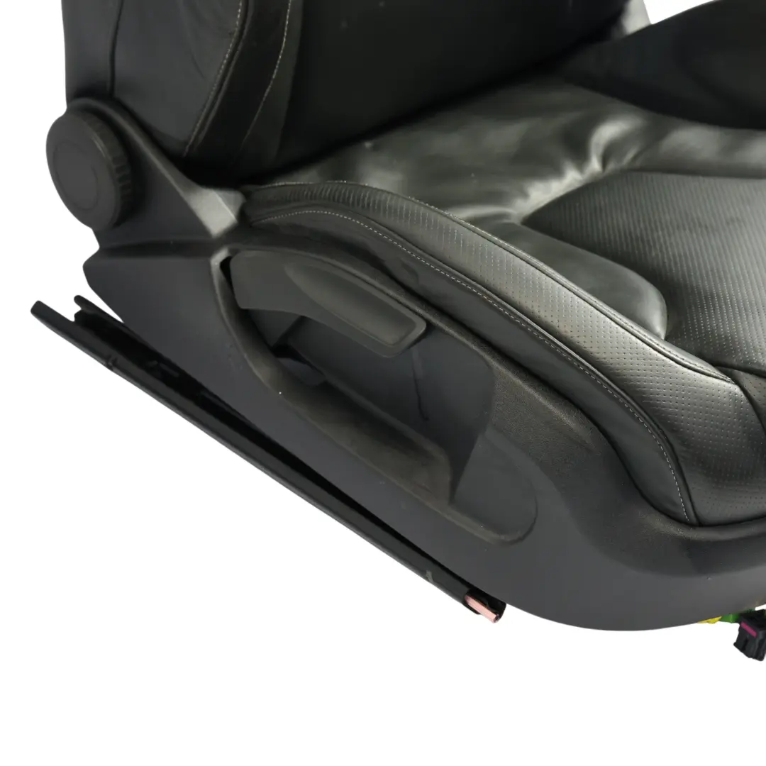 TTRS 8J Coupé Siège Avant Droit Chauffant En Cuir Feinnappa Soul Black pour Audi à propos du numéro de pièce 8J8881806AC Audi TTRS 8J Coupé Siège Avant Droit Chauffant En Cuir Feinnappa Soul Black - SKU 8J8881806AC-2 - Numéro de pièce 8J8881806AC