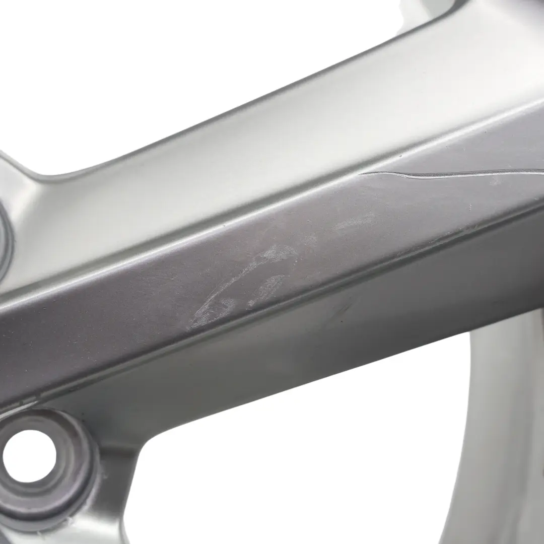 8K Silver Wheel Alloy Rim 18" ET:47 8J Star Spoke to Audi A4 B8 with Part number 8K0601025Q Audi A4 B8 8K Silver Wheel Alloy Rim 18" ET:47 8J Star Spoke - SKU 8K0601025Q-4 - Part number 8K0601025Q