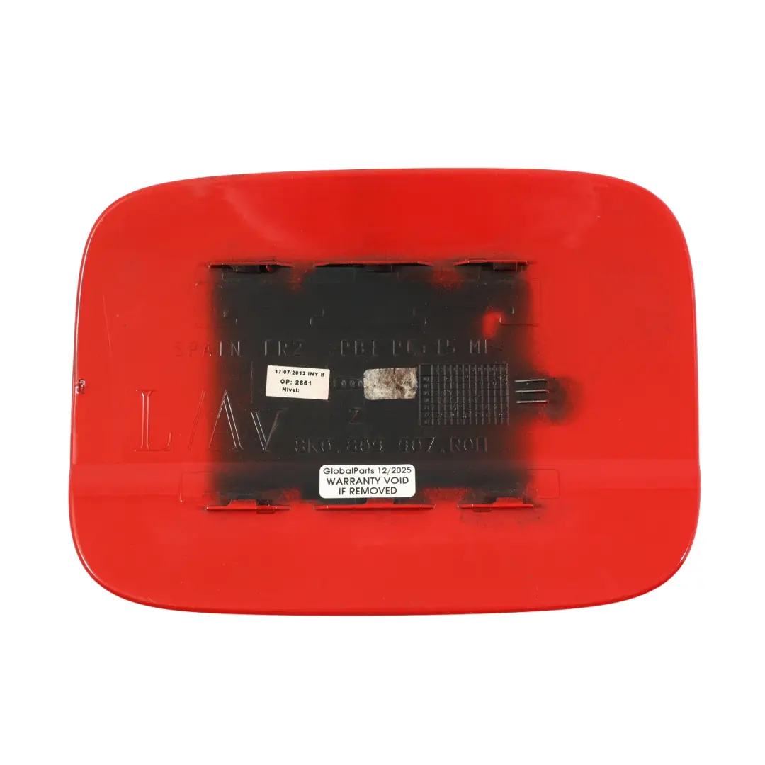 Tapa Depósito Combustible Misano Red Pearl - Z3 para Audi A4 B8 con número de pieza 8K0809907 Audi A4 B8 Tapa Depósito Combustible Misano Red Pearl - Z3 - SKU 8K0809907-MRE - Número de pieza 8K0809907