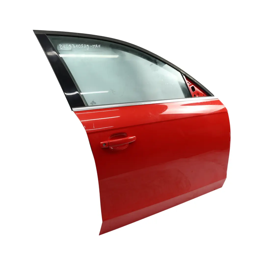 Porta anteriore destra Misano Red Pearl - Z3M per Audi A4 B8 con numero di parte 8K0831052J Audi A4 B8 Porta anteriore destra Misano Red Pearl - Z3M - SKU 8K0831052J-MRE - Numero di parte 8K0831052J