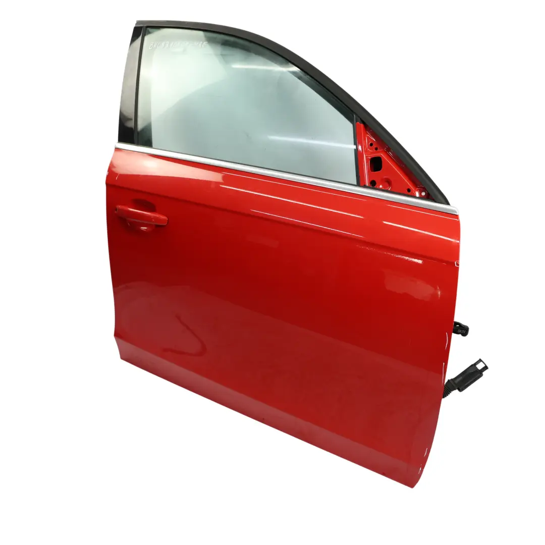 droite Misano Red Pearl - Z3M pour Audi A4 B8 Porte avant à propos du numéro de pièce 8K0831052J Audi A4 B8 Porte avant droite Misano Red Pearl - Z3M - SKU 8K0831052J-MRE - Numéro de pièce 8K0831052J