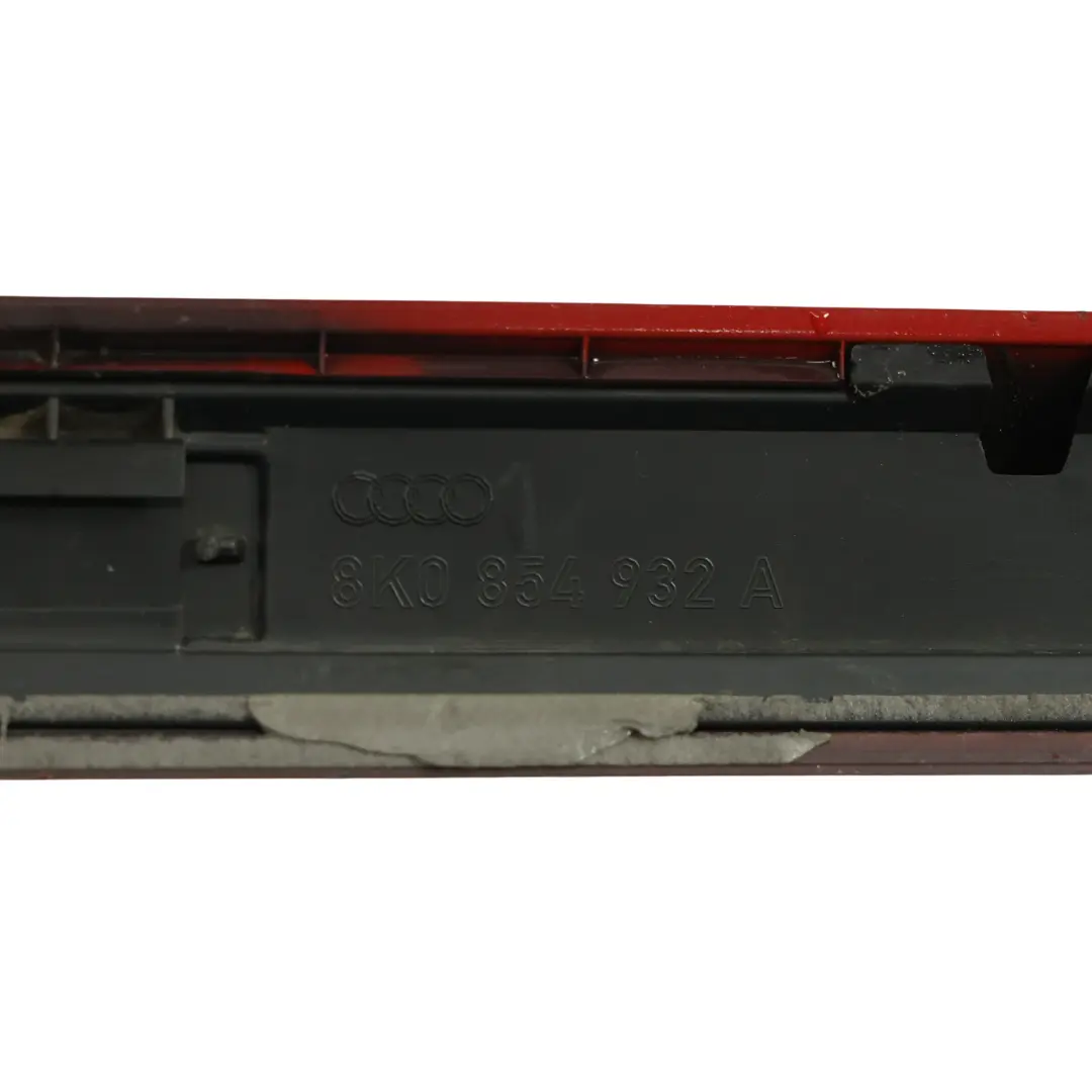 Listwa Progu Nakładka Prawa Misano Red Czerwony - Z3M do Audi A4 S4 B8 o numerze 8K0854932A Audi A4 S4 B8 Listwa Progu Nakładka Prawa Misano Red Czerwony - Z3M - SKU 8K0854932A-MRE - Numer Części 8K0854932A