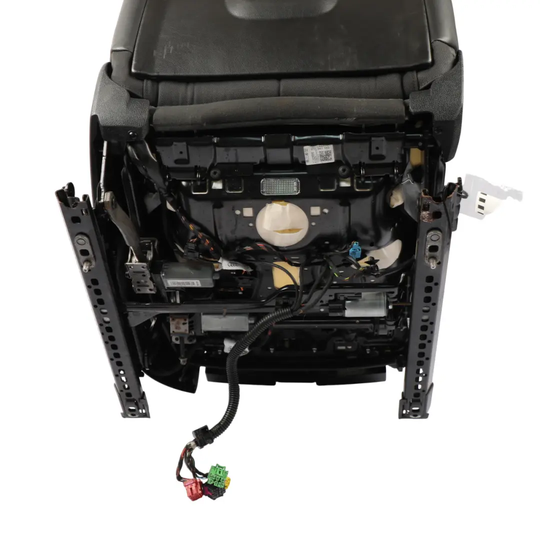 8K Fotel Sport Przedni Lewy Przód Grzany Skórzany Czarny do Audi S4 B8 o numerze 8K0881805CG Audi S4 B8 8K Fotel Sport Przedni Lewy Przód Grzany Skórzany Czarny - SKU 8K0881805CG-1 - Numer Części 8K0881805CG