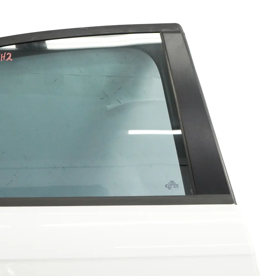 Audi A4 B8 Drzwi Prawe Tylne Ibis White Biały - Y9C - SKU 8K5833052D-IWH2 - Numer Części 8K5833052D