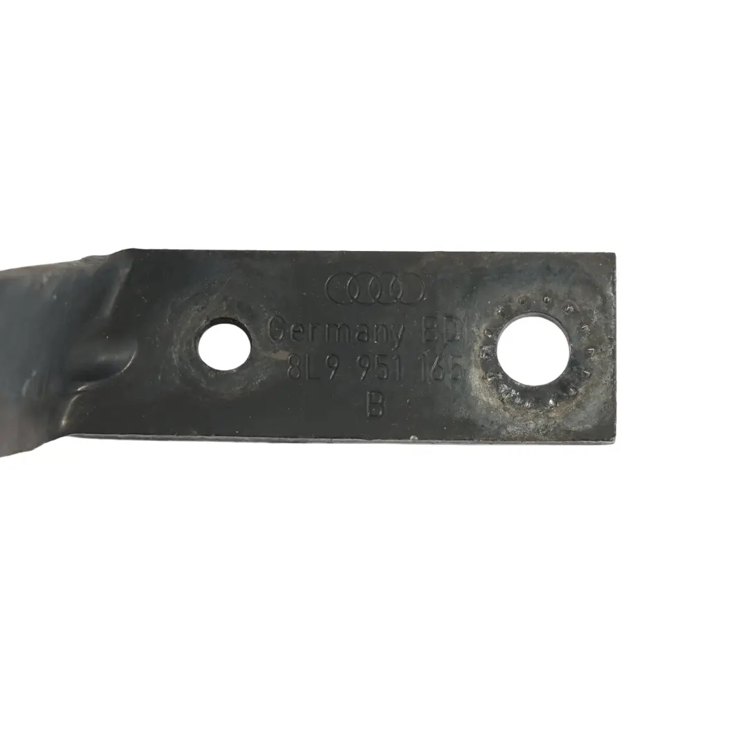 8L Uchwyt Mocowanie Zderzaka Przedniego Przód Środkowe do Audi S3 o numerze 8L0805489B Audi S3 8L Uchwyt Mocowanie Zderzaka Przedniego Przód Środkowe - SKU 8L0805489B - Numer Części 8L0805489B