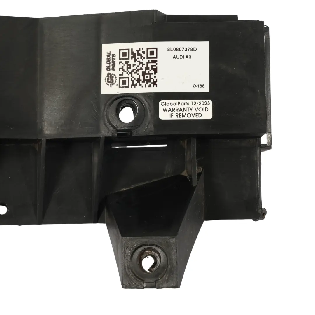 Audi A3 8L Supporto Guida Paraurti Posteriore Destra - SKU 8L0807378D - Numero di parte 8L0807378D