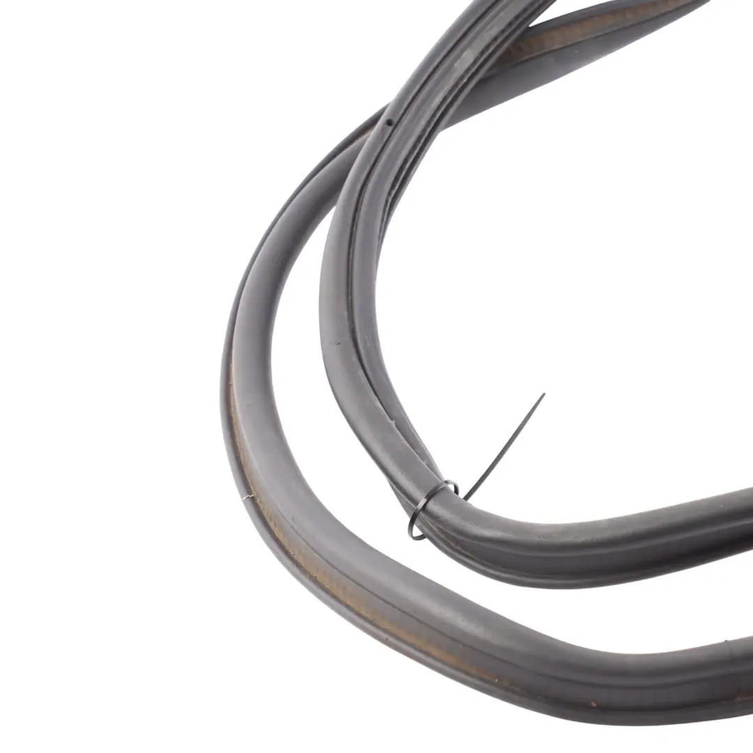 8L Rear Tailgate Boot Seal Sealing Gasket Sill Rubber to Audi A3 with Part number 8L0827705G Audi A3 8L Rear Tailgate Boot Seal Sealing Gasket Sill Rubber - SKU 8L0827705G - Part number 8L0827705G