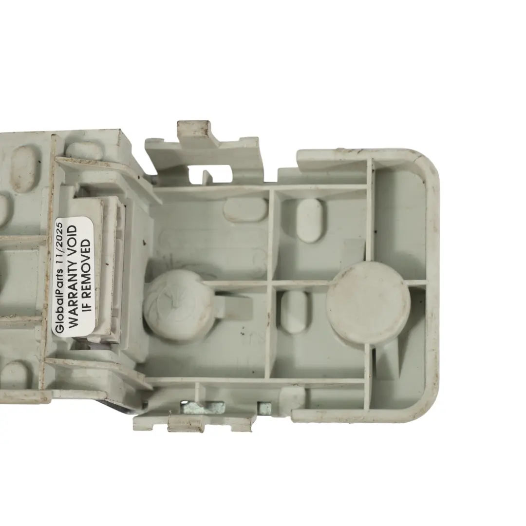 8L Luz Trasera Portalámparas Casquillo Izquierda Derecha para Audi A3 con número de pieza 8L0945257A Audi A3 8L Luz Trasera Portalámparas Casquillo Izquierda Derecha - SKU 8L0945257A - Número de pieza 8L0945257A