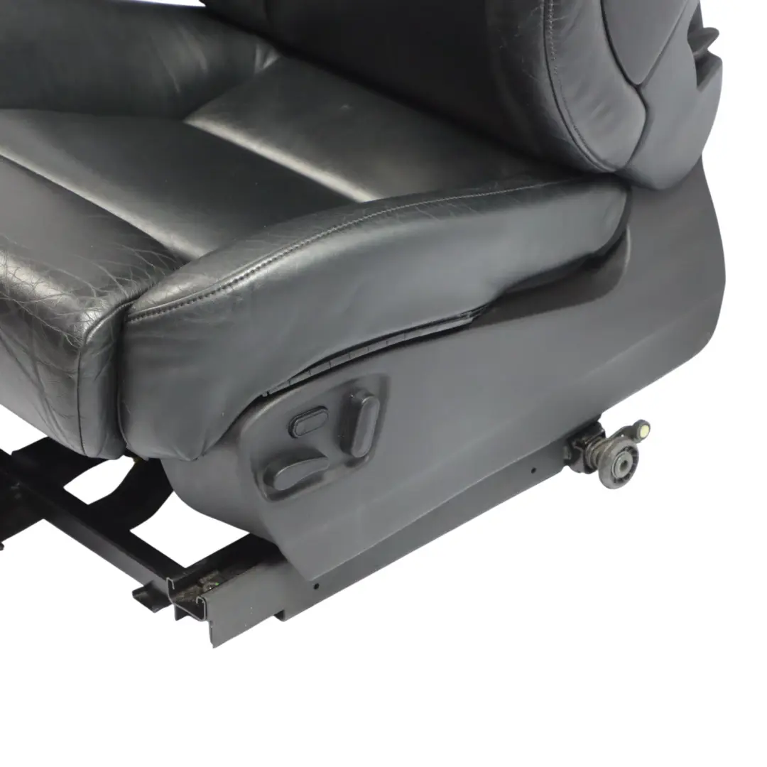 8L 3 Drzwi Fotel Recaro Kubełkowy Lewy Przód Czarna Skóra Nappa do Audi S3 o numerze 8L3881801H Audi S3 8L 3 Drzwi Fotel Recaro Kubełkowy Lewy Przód Czarna Skóra Nappa - SKU 8L3881801H-1 - Numer Części 8L3881801H