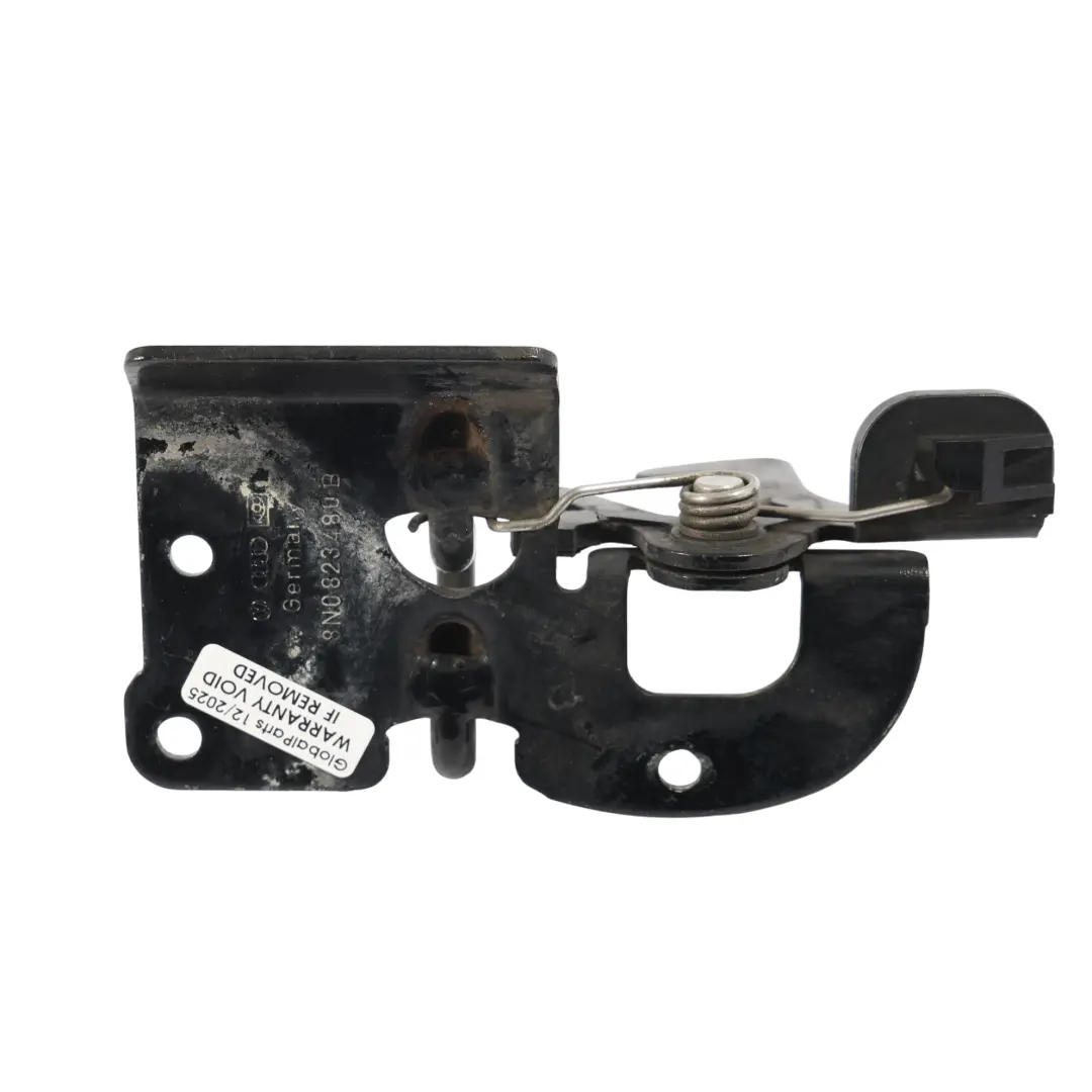 8N Zamek Rygiel Maski Pokrywy Silnika do Audi TT o numerze 8N0823480B Audi TT 8N Zamek Rygiel Maski Pokrywy Silnika - SKU 8N0823480B - Numer Części 8N0823480B