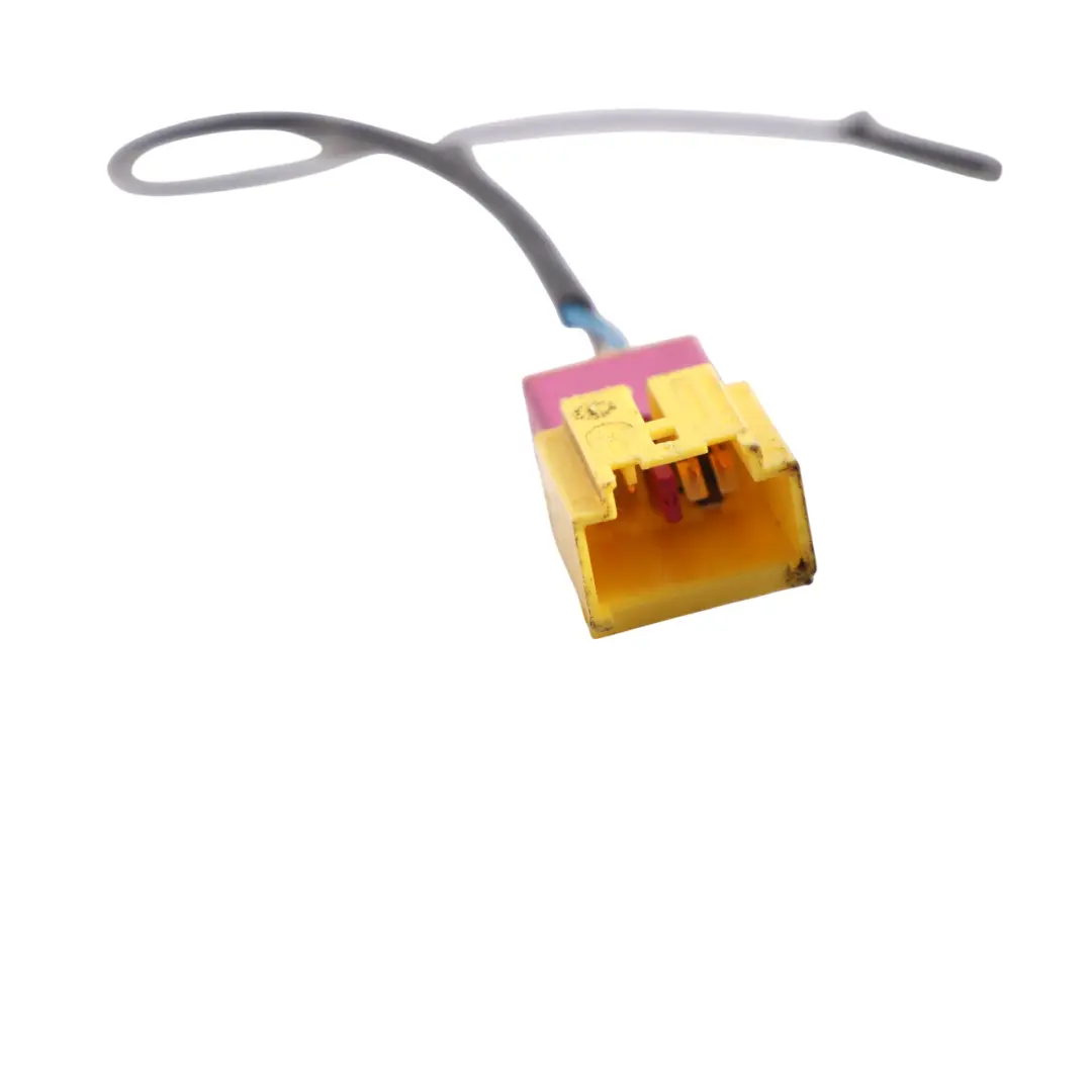 8N Front Right O/S Seat Side Air Module Unit Black to Audi TT with Part number 8N0880242J Audi TT 8N Front Right O/S Seat Side Air Module Unit Black - SKU 8N0880242J - Part number 8N0880242J