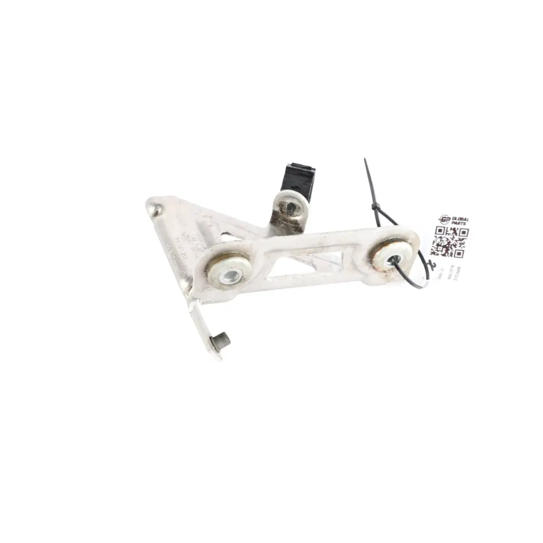 Radiator Mount Bracket Holder Support Right O/S to Audi RS3 8P 2.5 TFSI with Part number 8P0121263 Audi RS3 8P 2.5 TFSI Radiator Mount Bracket Holder Support Right O/S - SKU 8P0121263 - Part number 8P0121263