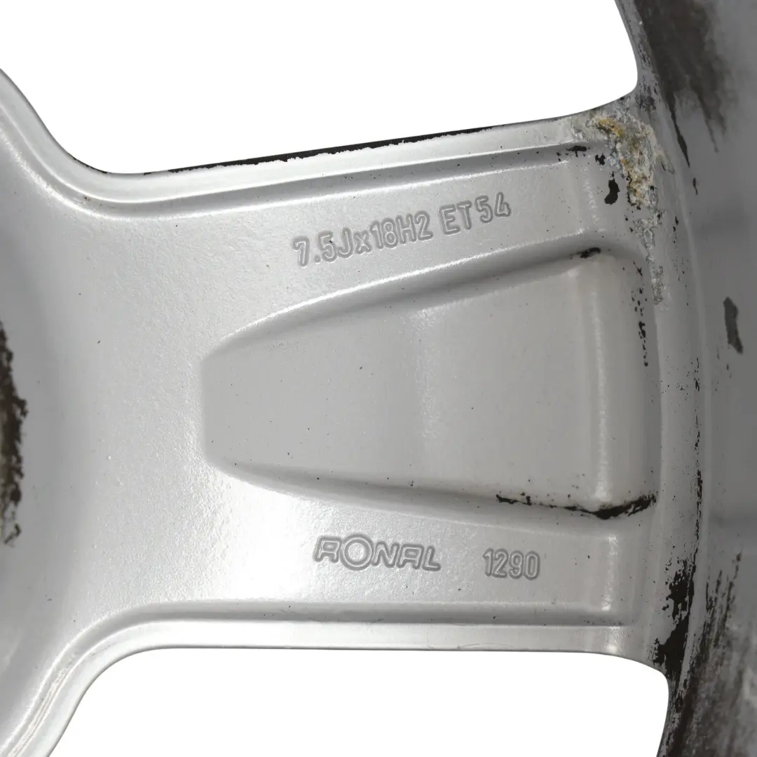 Silberne Leichtmetall felge 18" ET:54 7,5J für Audi A3 8P mit Teilenummer 8P0601025S Audi A3 8P Silberne Leichtmetall felge 18" ET:54 7,5J - SKU 8P0601025S-1 - Teilenummer 8P0601025S