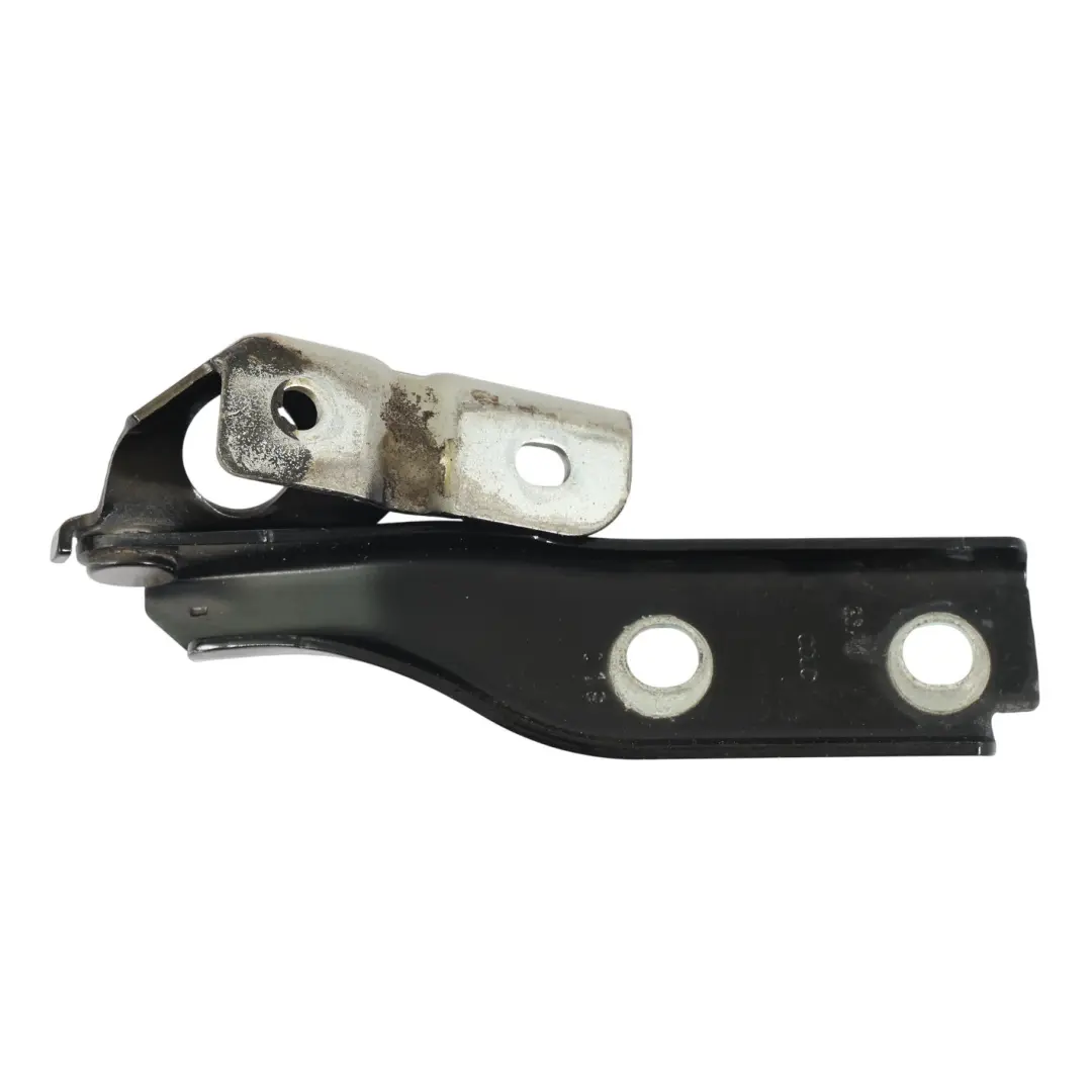 Cerniera Cofano Anteriore Destro Phantom Black - Z9Y per Audi A3 8P con numero di parte 8P0823302B Audi A3 8P Cerniera Cofano Anteriore Destro Phantom Black - Z9Y - SKU 8P0823302B-PHB - Numero di parte 8P0823302B