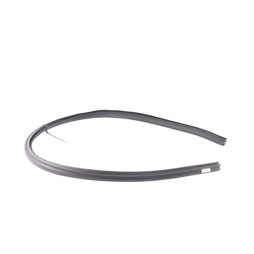 Audi A3 8P Joint d'étanchéité de capot en caoutchouc pour moteur - SKU 8P0823731B - Numéro de pièce 8P0823731B