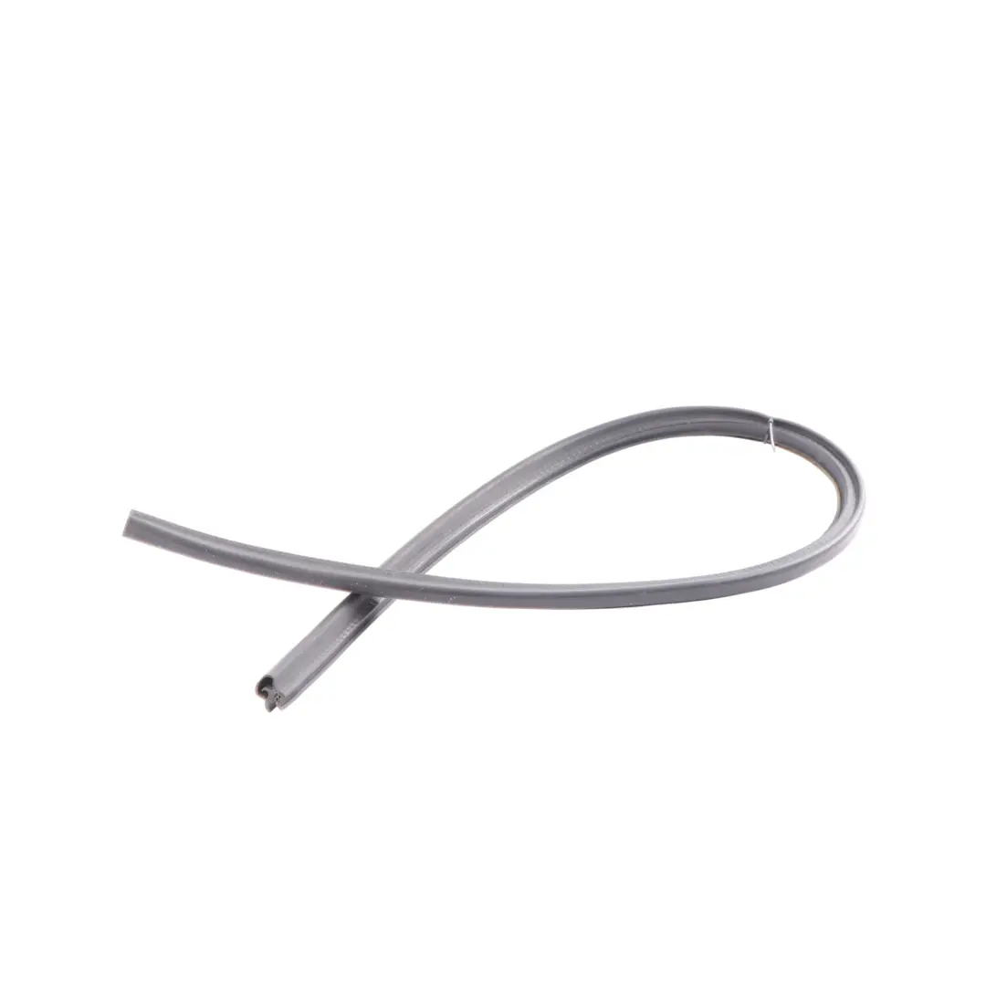 Audi A3 8P Joint d'étanchéité de capot en caoutchouc pour moteur - SKU 8P0823731B - Numéro de pièce 8P0823731B