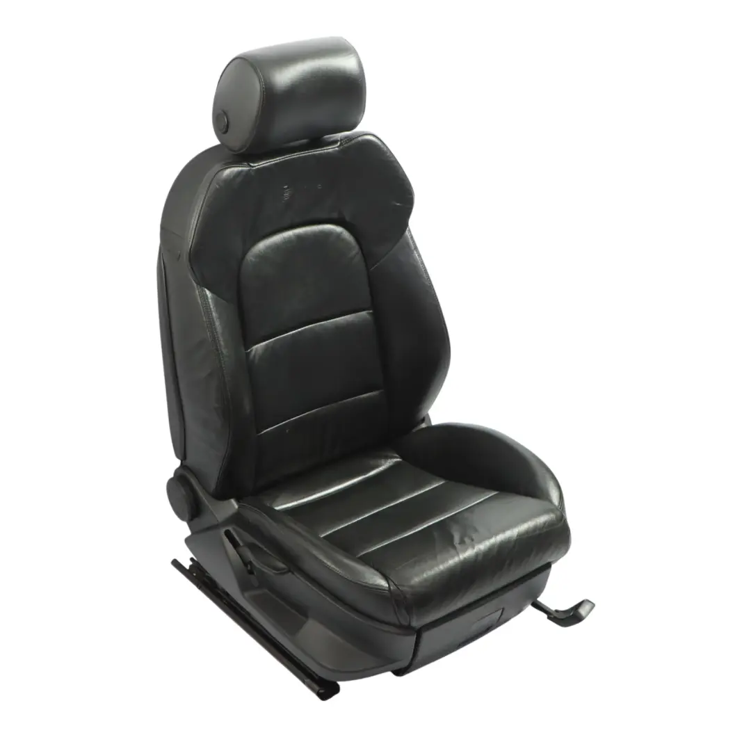 Sportback Siège Avant Droit Cuir S-Line Vienna Soul Noir pour Audi A3 8P à propos du numéro de pièce 8P0881806CF Audi A3 8P Sportback Siège Avant Droit Cuir S-Line Vienna Soul Noir - SKU 8P0881806CF - Numéro de pièce 8P0881806CF