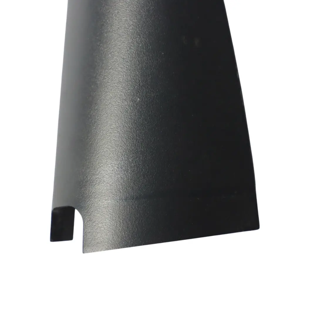 Audi A3 8P 5D Tarjeta Puerta Esquina Cubierta Negro Trasero Derecho 8P4839176A - SKU 8P4857570 - Número de pieza 8P4857570