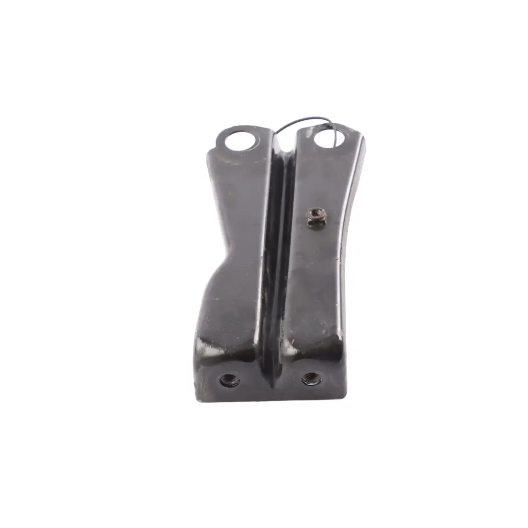 Supporto Staffa Anteriore Crash Bar Sinistra per Audi RS3 8P 2.5 TFSI con numero di parte 8P7805201 Audi RS3 8P 2.5 TFSI Supporto Staffa Anteriore Crash Bar Sinistra - SKU 8P7805201 - Numero di parte 8P7805201