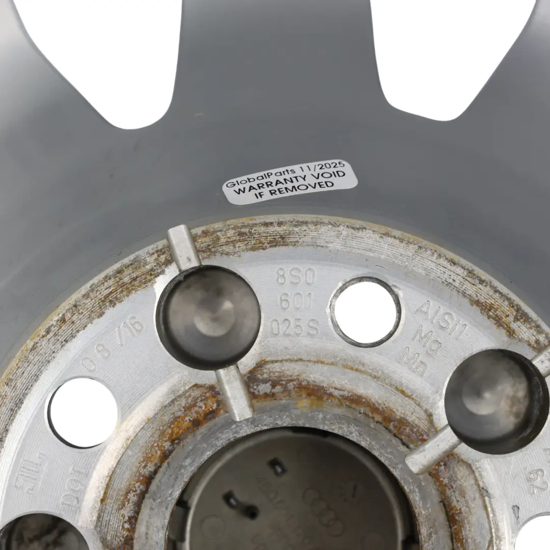 8S Silberne Leichtmetallfelge 20" 9J ET:52 Vielspeiche für Audi TT mit Teilenummer 8S0601025S Audi TT 8S Silberne Leichtmetallfelge 20" 9J ET:52 Vielspeiche - SKU 8S0601025S-1 - Teilenummer 8S0601025S