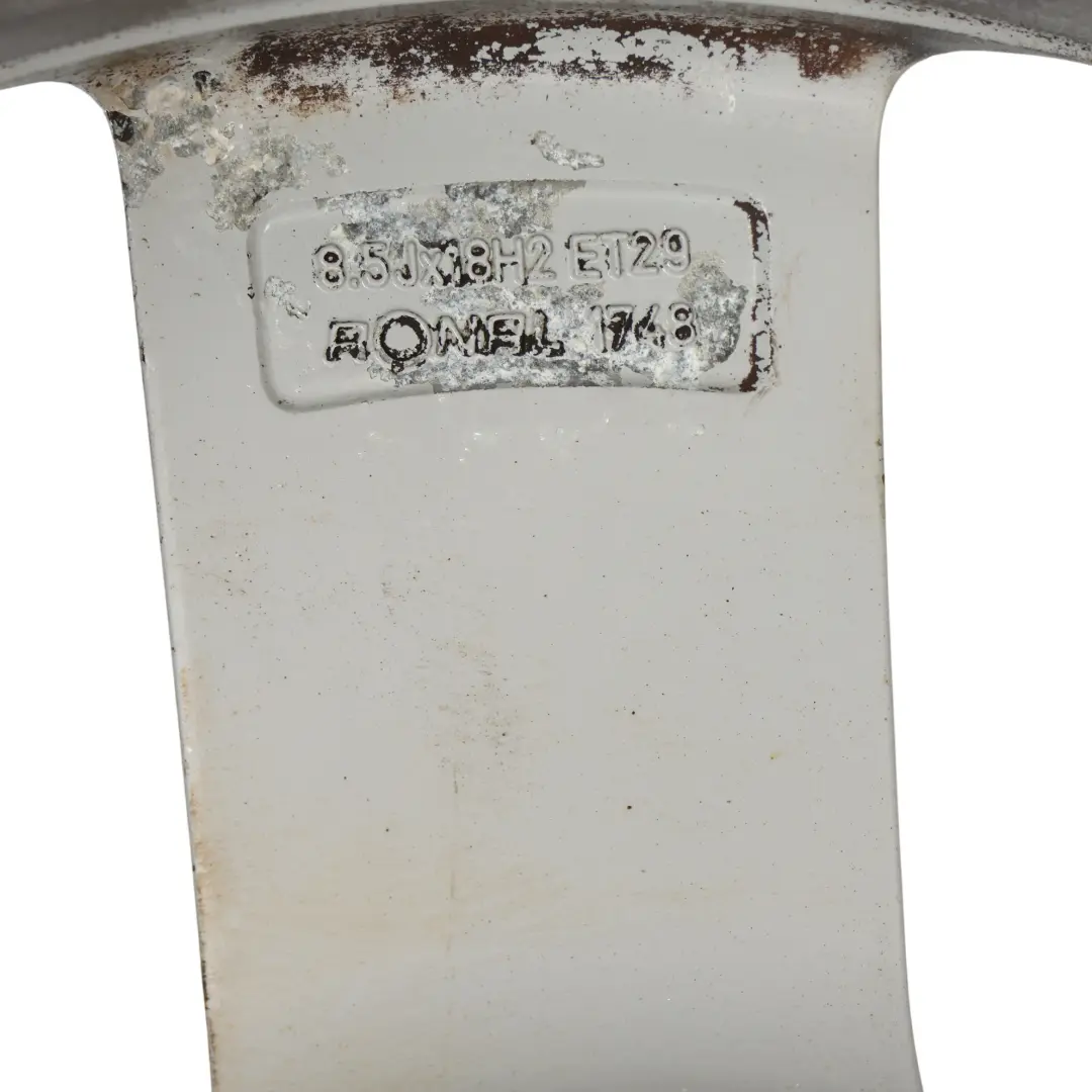 Llanta Aleación 18" 8.5J ET:29 Le Mans Silver Star Spoke para Audi A5 8T con número de pieza 8T0601025M Audi A5 8T Llanta Aleación 18" 8.5J ET:29 Le Mans Silver Star Spoke - SKU 8T0601025M-1 - Número de pieza 8T0601025M