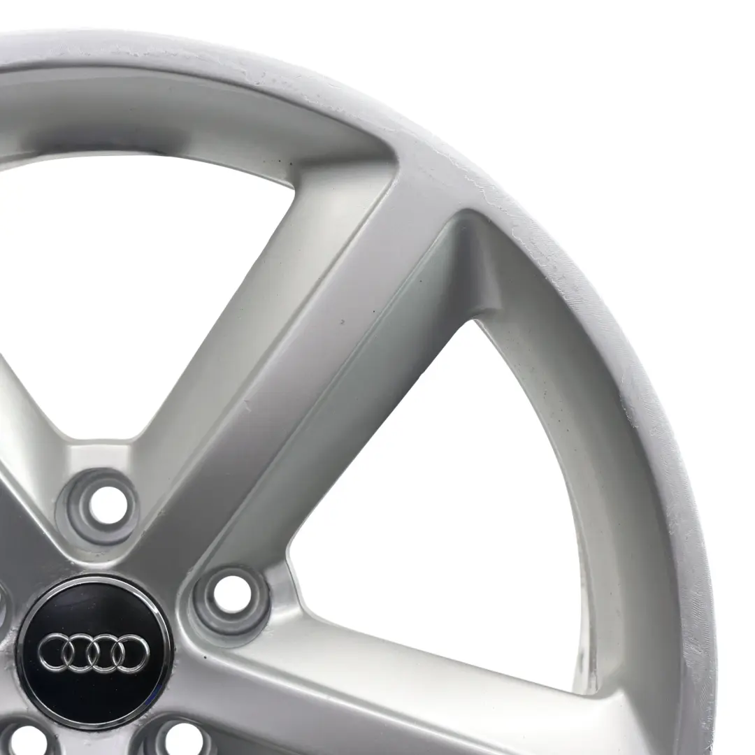 Cerchio In Lega 18" 8.5J ET:29 Le Mans Silver Star Spoke per Audi A5 8T con numero di parte 8T0601025M Audi A5 8T Cerchio In Lega 18" 8.5J ET:29 Le Mans Silver Star Spoke - SKU 8T0601025M-1 - Numero di parte 8T0601025M