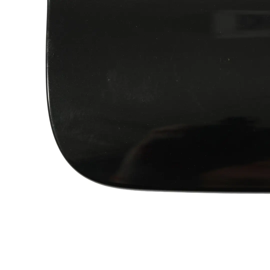 Klapka Wlewu Paliwa Phantom Black - Z9Y Czarna do Audi A5 8T o numerze 8T0809907C Audi A5 8T Klapka Wlewu Paliwa Phantom Black - Z9Y Czarna - SKU 8T0809907C-PHB - Numer Części 8T0809907C