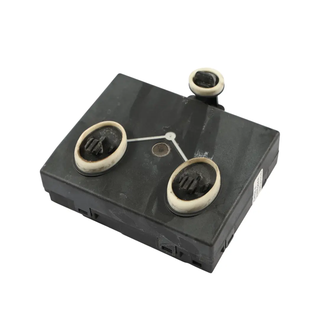 Modulo Unità Di Controllo Porta Lato Guida Anteriore per Audi A4 B8 A5 8T con numero di parte 8T0959793K Audi A4 B8 A5 8T Modulo Unità Di Controllo Porta Lato Guida Anteriore - SKU 8T0959793K - Numero di parte 8T0959793K