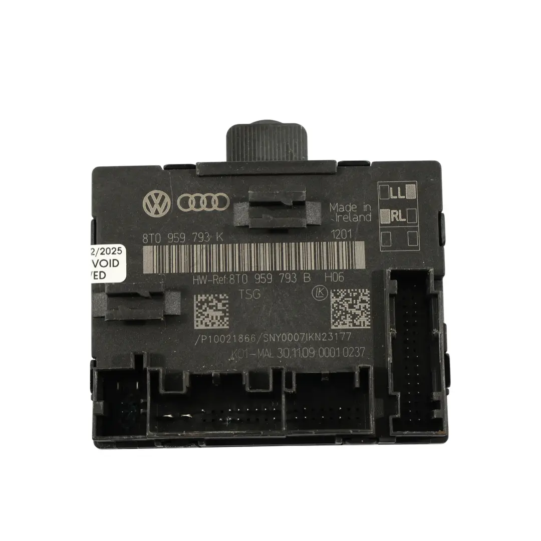 Audi A4 B8 A5 8T Moduł Sterujący Drzwiami Kierowcy Przód - SKU 8T0959793K - Numer Części 8T0959793K