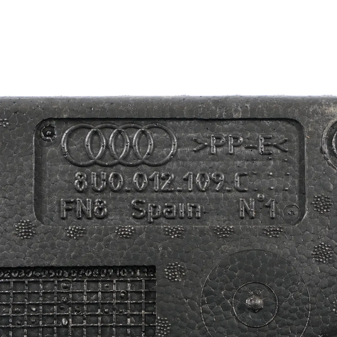 Audi Q3 8U Pianka Wkładka Osłona Schowka Bagażnika - SKU 8U0012109C - Numer Części 8U0012109C