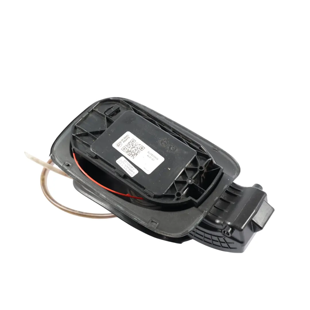 Serbatoio Carburante Lembo Copertura Coperchio Alloggiament per Audi Q3 8U con numero di parte 8U0809906 Audi Q3 8U Serbatoio Carburante Lembo Copertura Coperchio Alloggiament - SKU 8U0809906 - Numero di parte 8U0809906