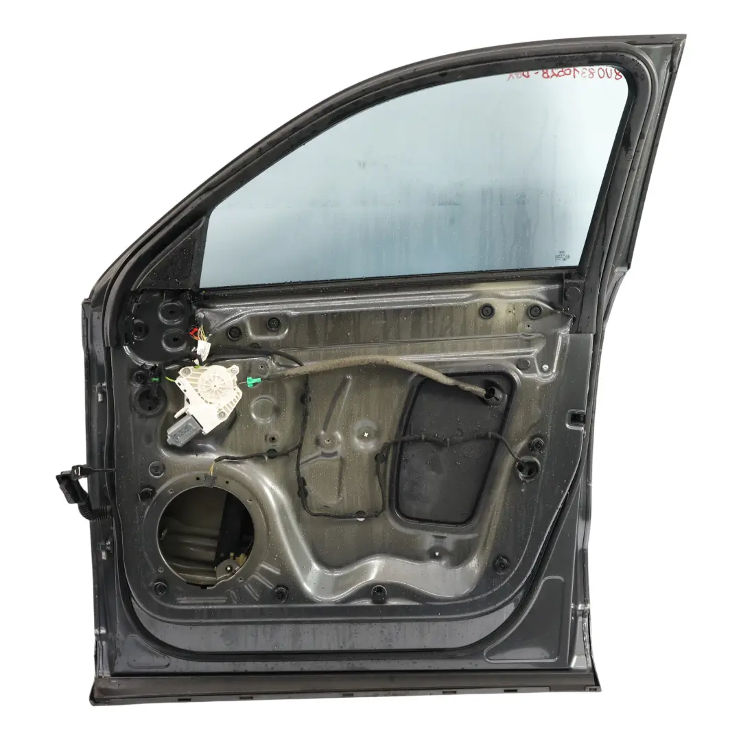 Pannello Di Porta Anteriore Destro Daytona Grey Grigio Perla - Z7S per Audi Q3 8U con numero di parte 8U0831052B Audi Q3 8U Pannello Di Porta Anteriore Destro Daytona Grey Grigio Perla - Z7S - SKU 8U0831052B-DGR - Numero di parte 8U0831052B